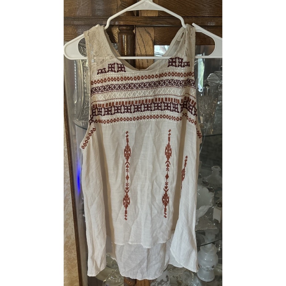 Maurices Cream Ivory Aztec Embroidered Boho Tank Top Lace Large